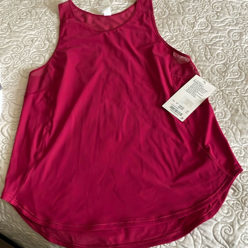 Lululemon sculpture tank never work new